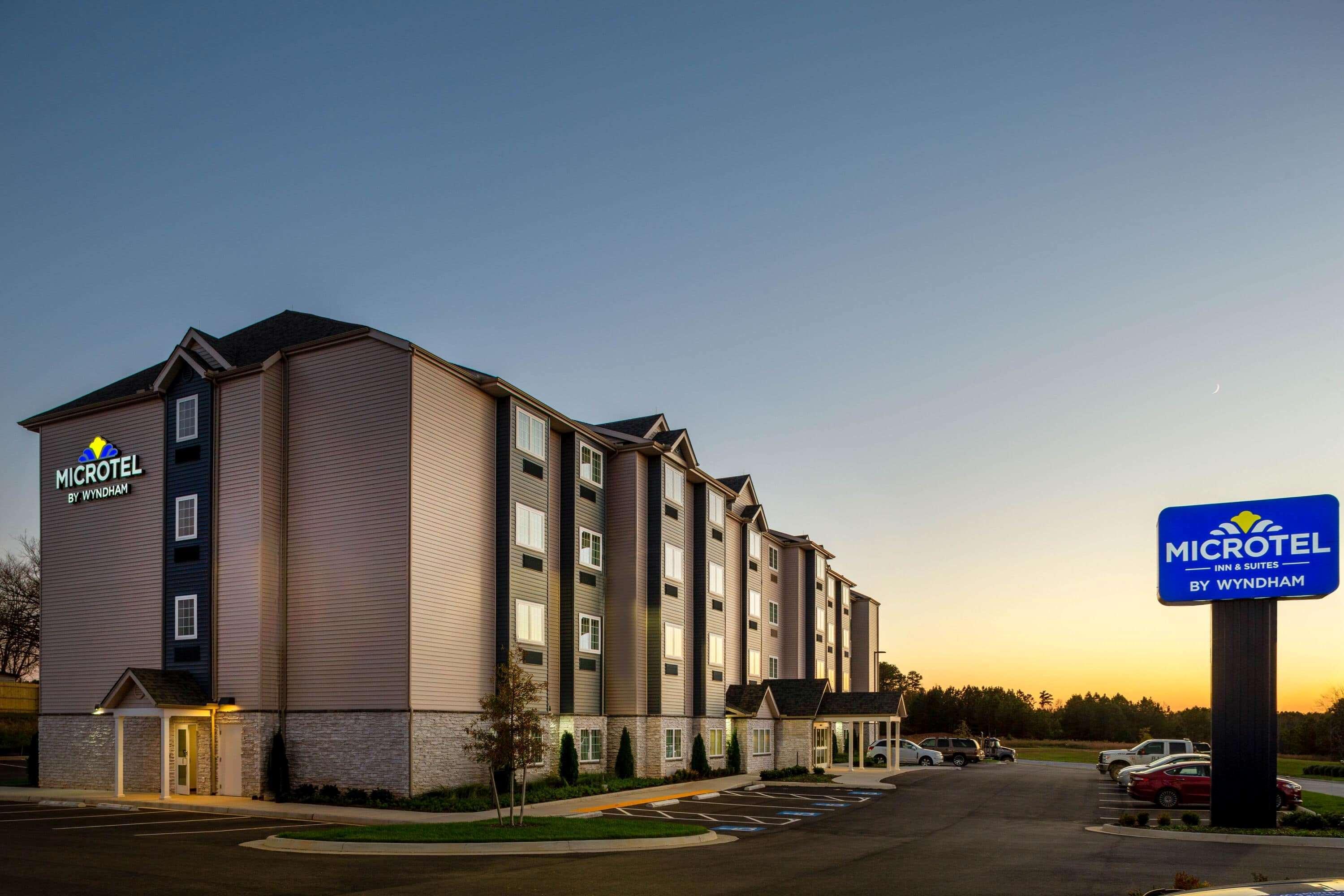 Microtel Inn Suites By Wyndham South Hill Eksteriør billede